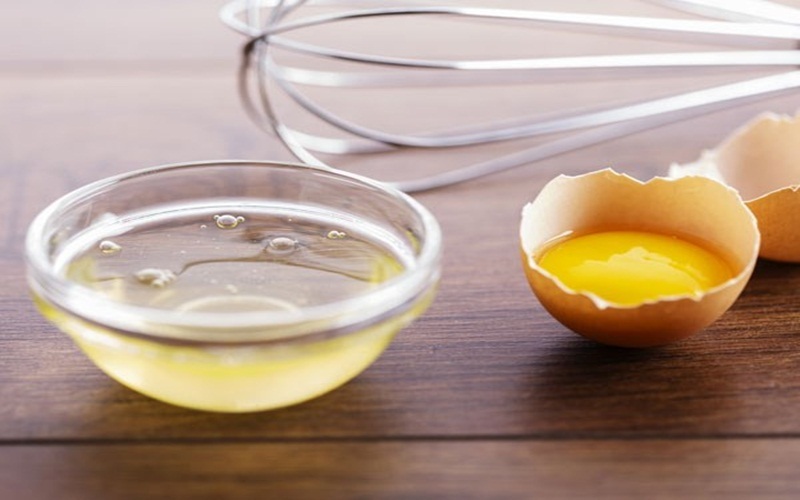 Ăn trứng gà sống giúp chống say rượu có hiệu quả không?