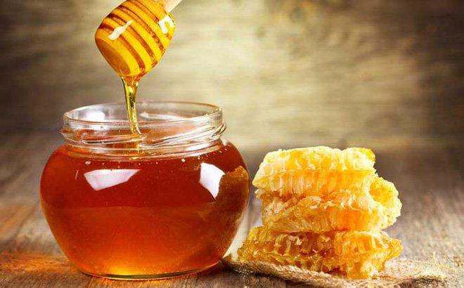 Sử dụng mật ong giúp giảm ho sau khi bỏ thuốc lá