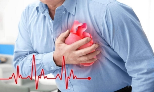 Biến chứng suy tim ở người cao tuổi bị viêm phổi