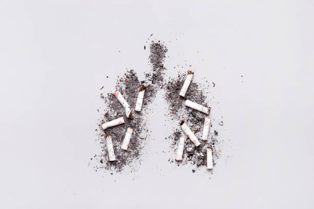 Phổi bị nhiễm độc do khói thuốc lá góp phần hình thành và làm nặng thêm bệnh hen suyễn