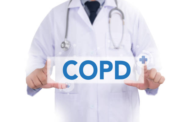 Người bệnh COPD nên đeo khẩu trang khi ra đường?
