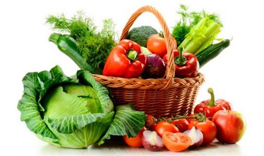 Chị em phụ nữ nên bổ sung thêm nhiều rau xanh vào chế độ ăn uống hàng ngày