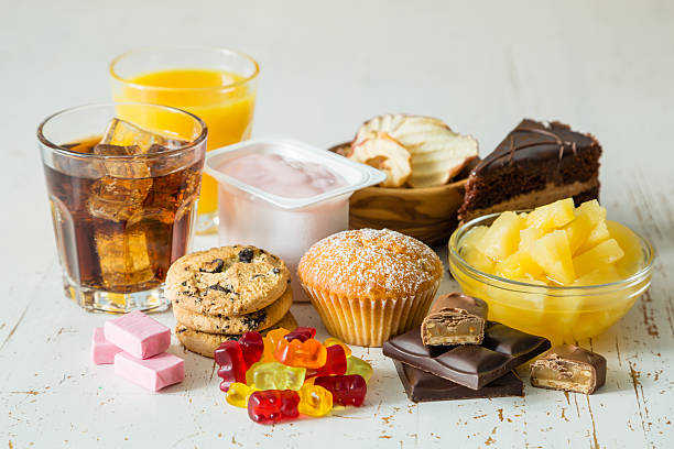 Người bệnh tiểu đường cần hạn chế ăn đồ ngọt