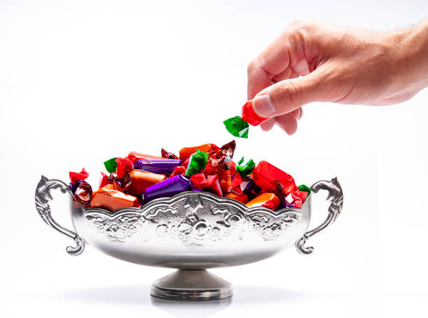 Ăn một viên kẹo ngọt là đáp án cho câu hỏi tụt đường huyết nên làm gì