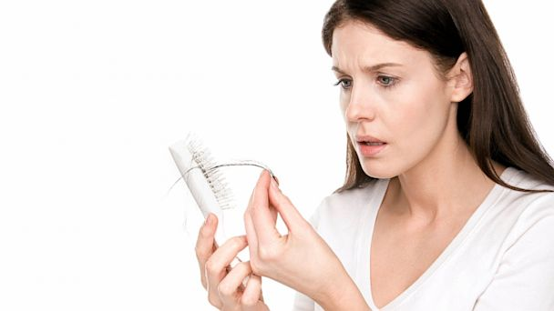  Nguyên nhân và cách khắc phục tình trạng tóc yếu dễ rụng