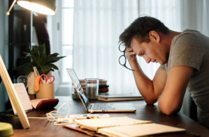 Tâm lý căng thẳng, stress làm tăng nguy cơ hói đầu ở nam giới