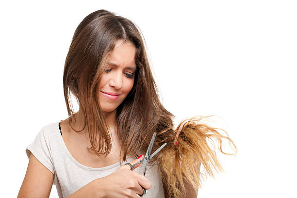 Ngọn tóc khô, chẻ ngọn phải làm sao để phòng ngừa?