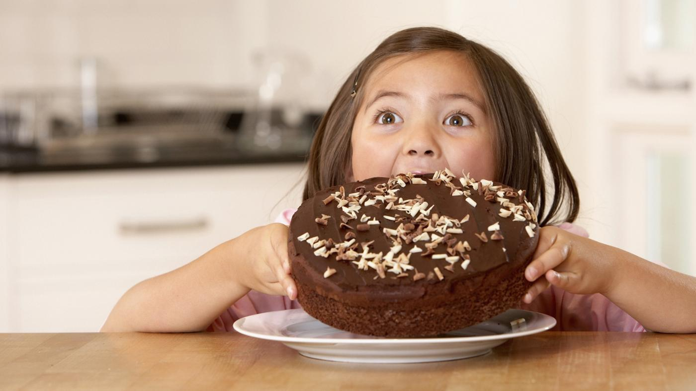 Vì sao trẻ ăn nhiều mà không tăng cân?