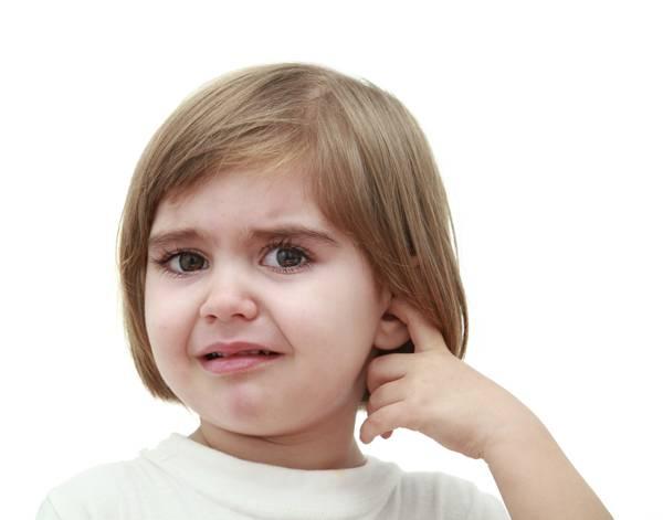 Dấu hiệu nhận biết viêm tai giữa ở trẻ nhỏ?