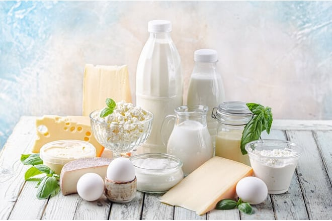 Với trẻ thiếu kẽm, cha mẹ nên bổ sung sữa và các chế phẩm từ sữa