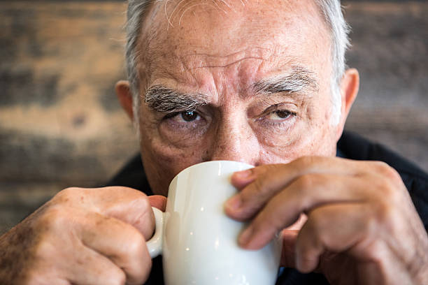 Người bị phì đại tuyến tiền liệt có uống cà phê được không?