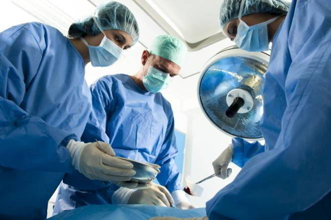 Phẫu thuật u xơ tuyến tiền liệt gây ra nhiều rủi ro hậu phẫu