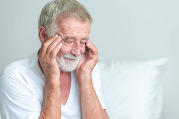 Tiểu đêm ở người già gây mệt mỏi cả sức khỏe lẫn tinh thần