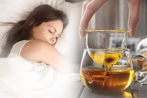Uống trà hoa cúc giúp cải thiện tình trạng mất ngủ