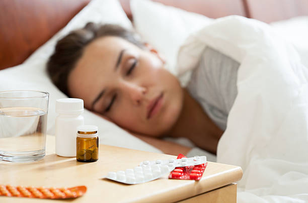 Thuốc ngủ tây y có những tác dụng phụ gì? Biện pháp tối ưu giúp lấy lại giấc ngủ ngon