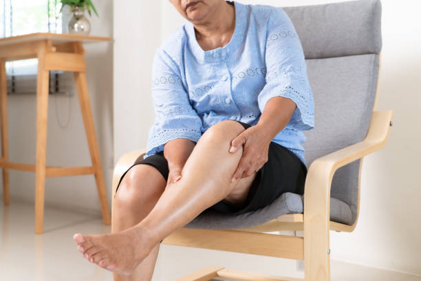 Người già có nguy cơ cao bị suy giãn tĩnh mạch chân