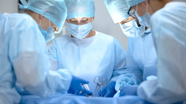 Phẫu thuật cắt trĩ thường để lại nhiều di chứng nguy hiểm