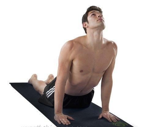 Bài tập yoga “tư thế rắn hổ mang” giúp tăng cường sinh lý nam