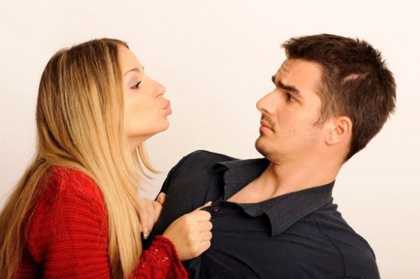 Dấu hiệu yếu sinh lý nam : suy giảm ham muốn tình dục