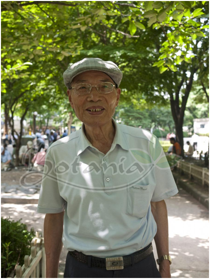 Bác Vũ Trọng Quý, 75 tuổi, ở số 62- Đường Ngô Gia Tự-Tổ 21-phường Đồng Tâm