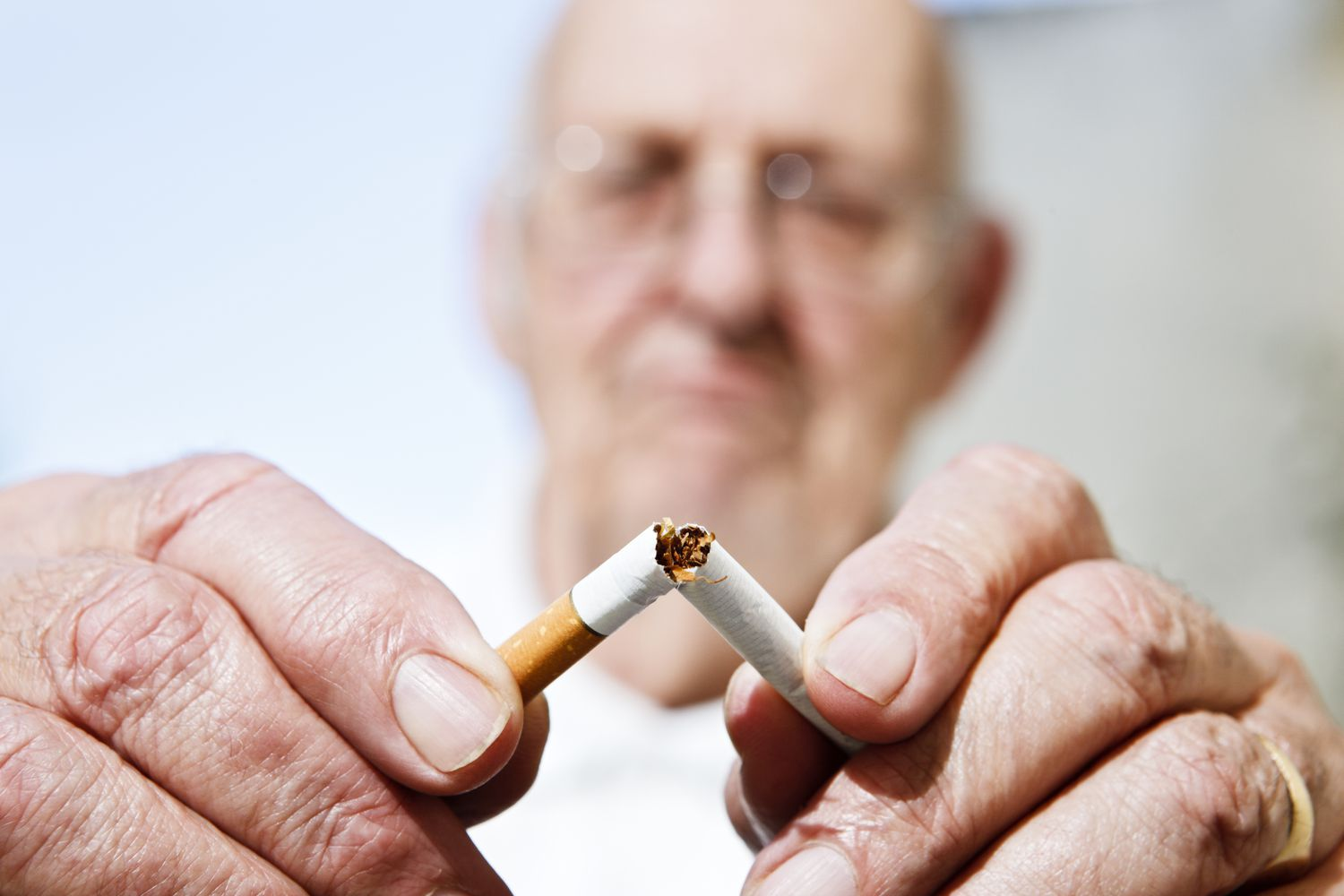 Hướng dẫn cách bỏ thuốc lá cho người mắc bệnh mạn tính tại phổi