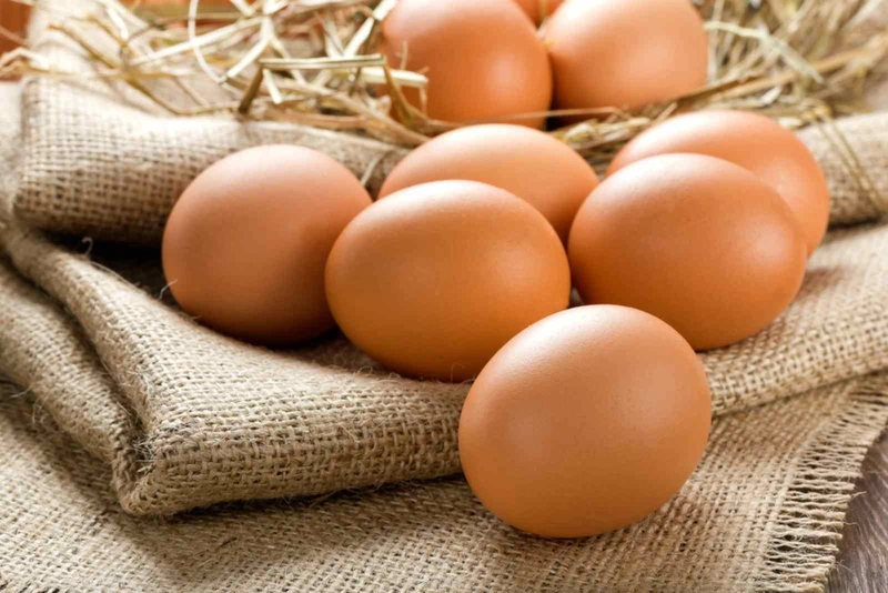Người bệnh gout có nên ăn trứng không?