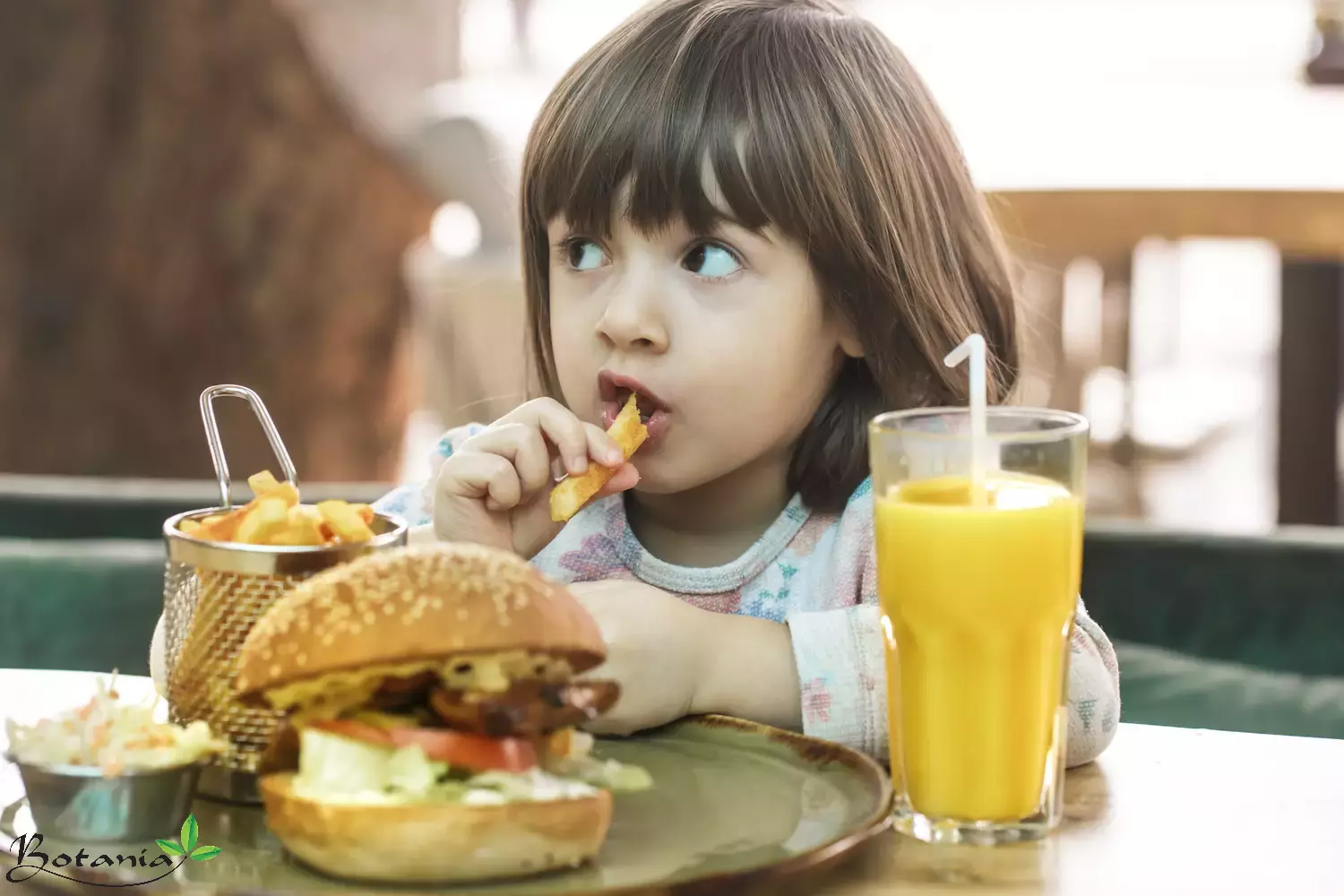 Trẻ con thích ăn đồ chiên rán, thức ăn nhanh và nước ngọt
