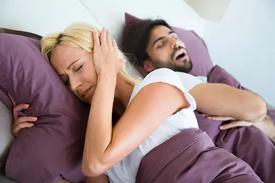 Ngủ ngáy: Nguyên nhân và phương pháp điều trị dứt điểm