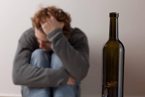 Mối liên hệ giữa việc sử dụng rượu và trầm cảm