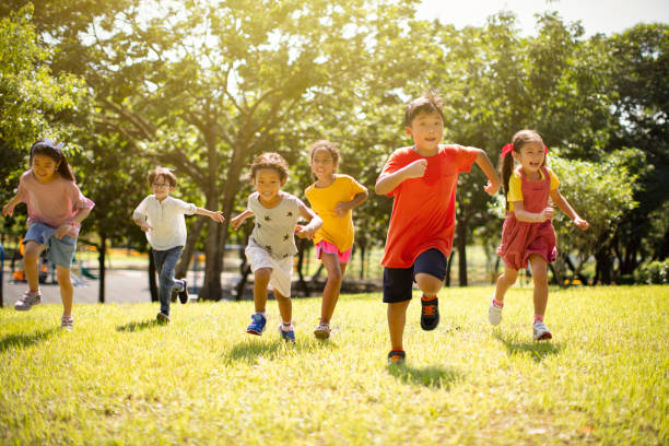 Trẻ vận động thường xuyên sẽ có sức khỏe tốt, giảm nguy cơ mắc bệnh
