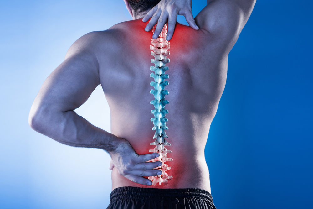 Thoái hóa cột sống thắt lưng sẽ gây đau lưng dưới