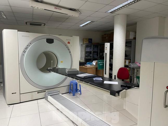 Máy CT của một bệnh viện từng rơi vào cảnh 