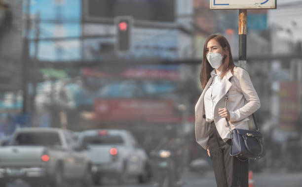 Môi trường ô nhiễm khiến da dễ trở nên nhạy cảm hơn