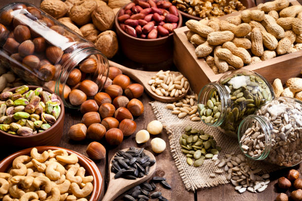Người theo chế độ ăn thuần chay nên bổ sung đa dạng các loại hạt